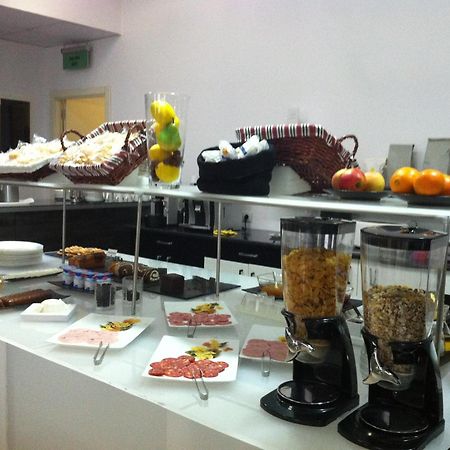 Nap Oviedo Hotel Luaran gambar