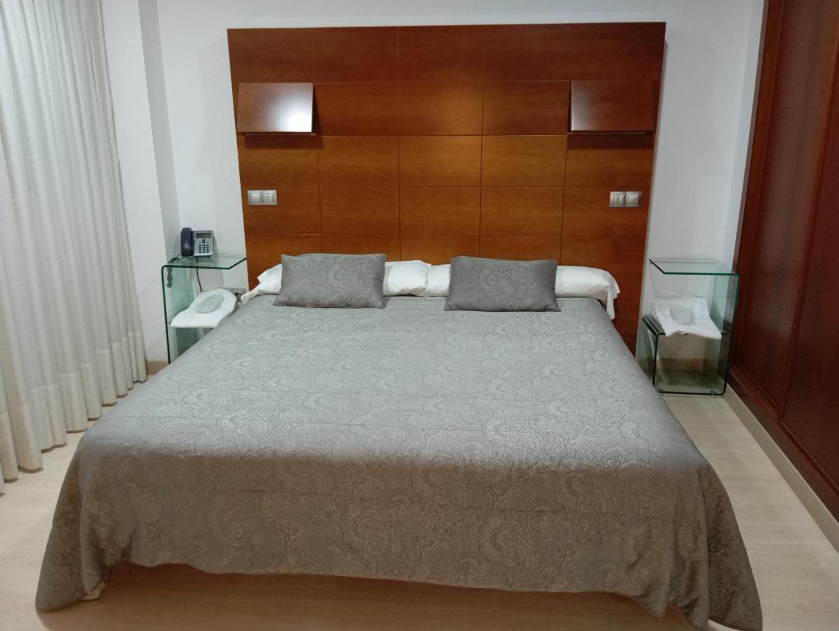 Nap Oviedo Hotel Luaran gambar