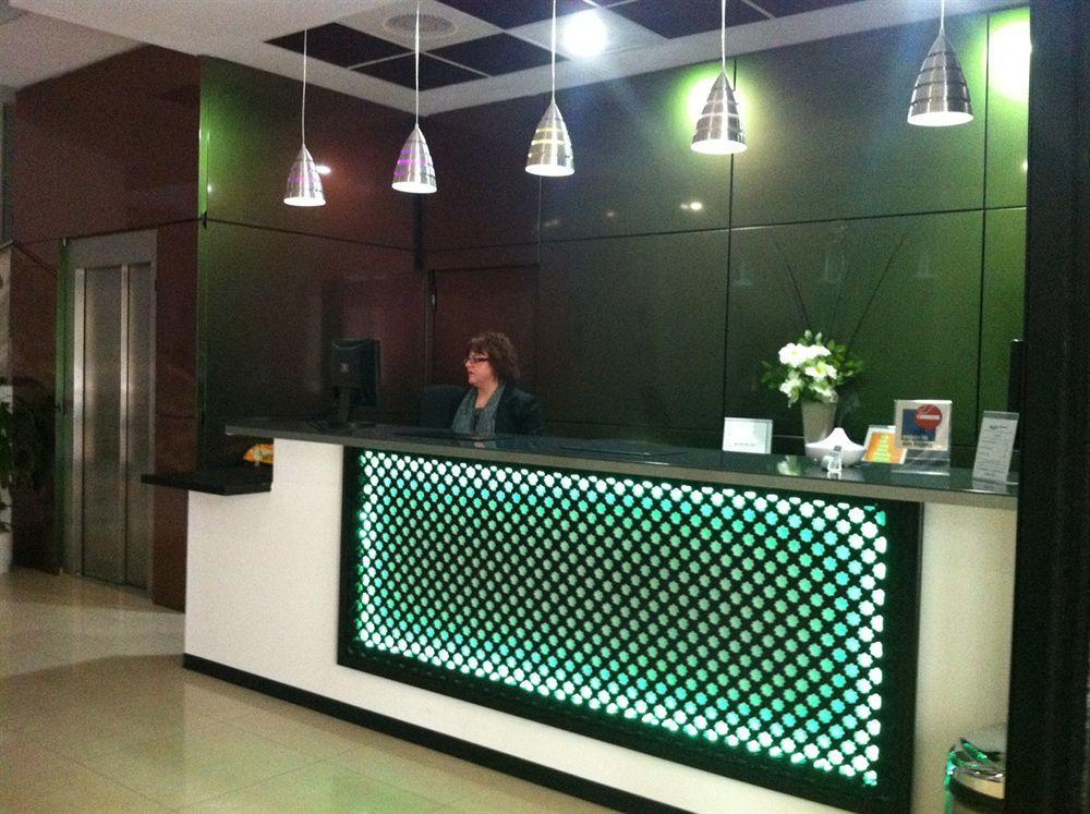 Nap Oviedo Hotel Luaran gambar