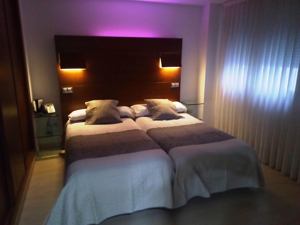 Nap Oviedo Hotel Luaran gambar