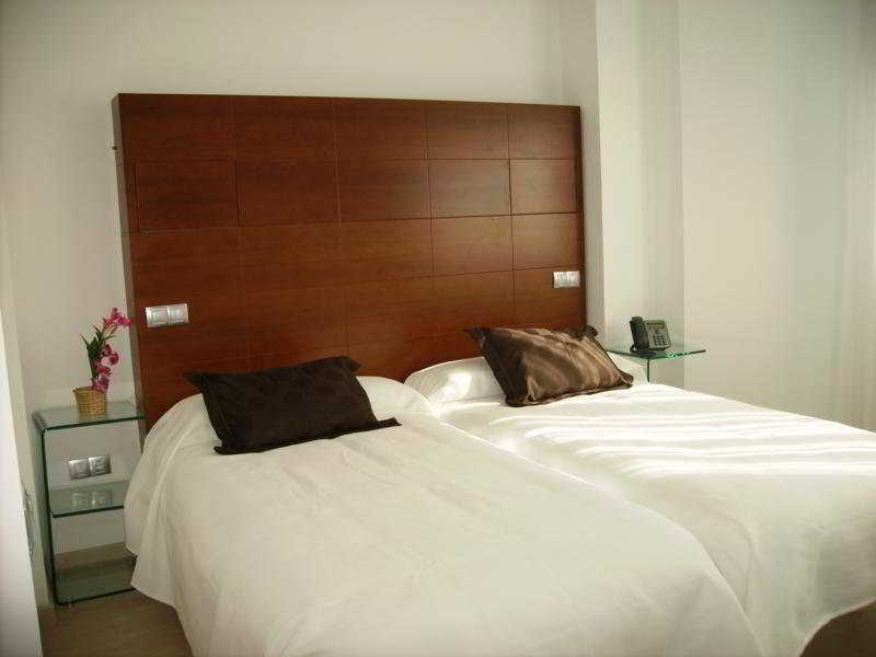 Nap Oviedo Hotel Luaran gambar