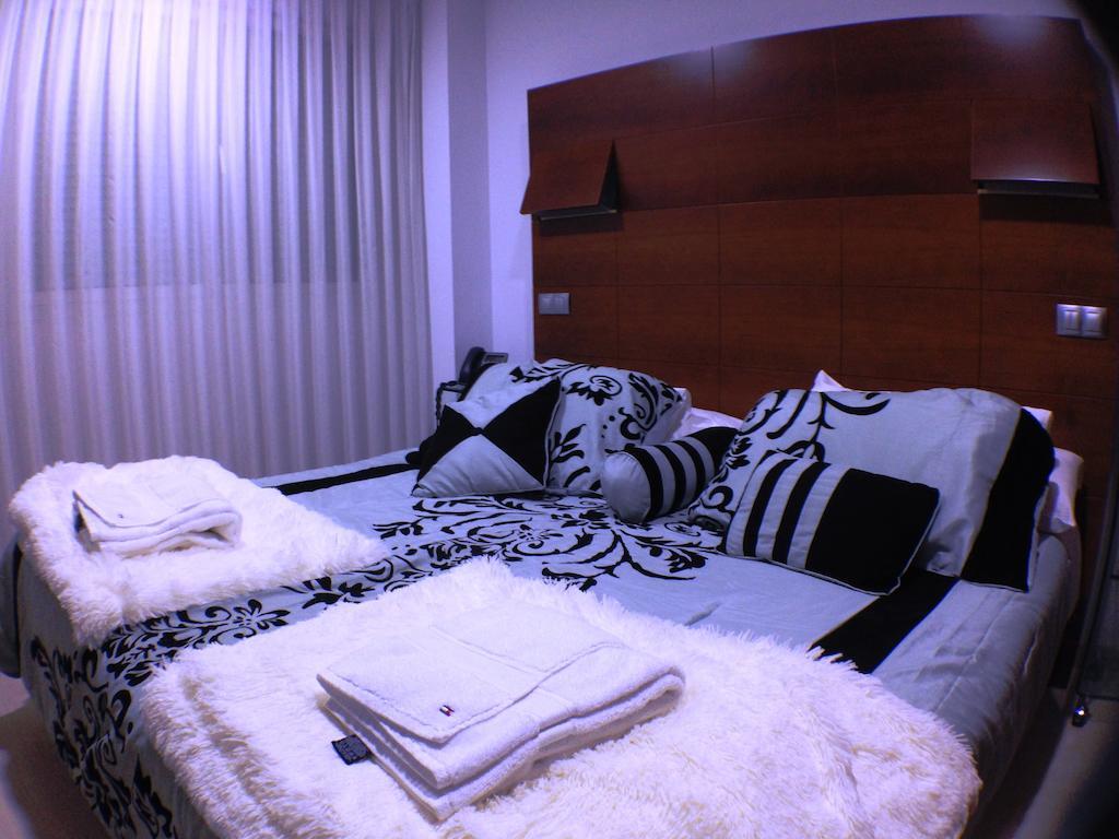 Nap Oviedo Hotel Luaran gambar