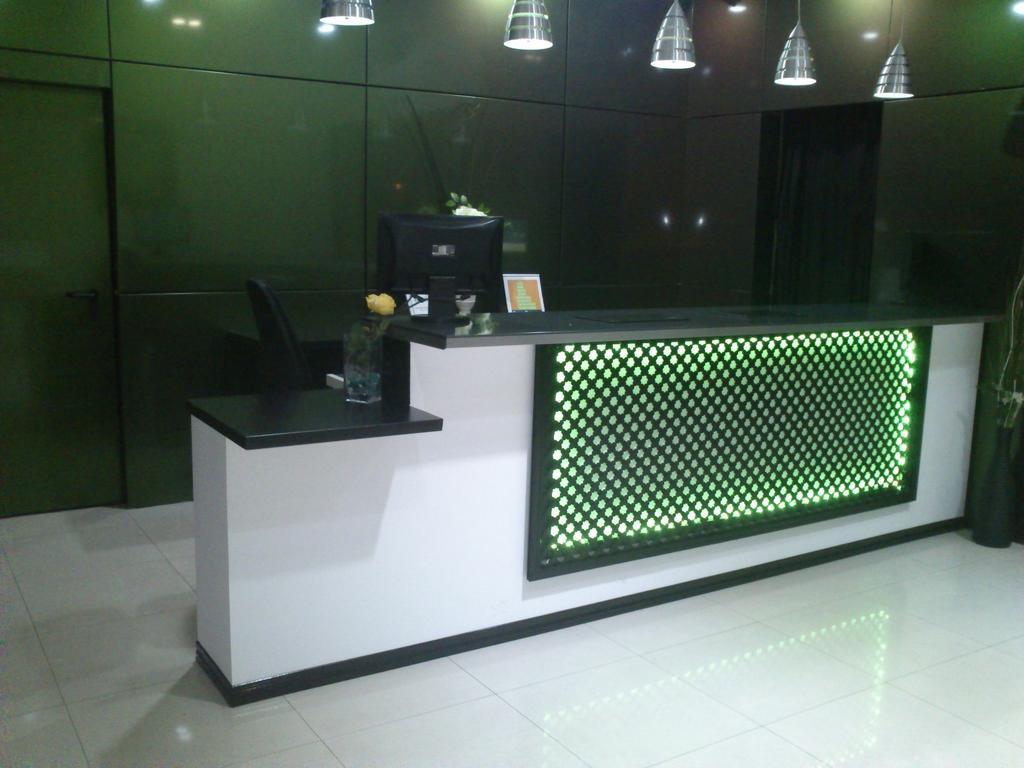 Nap Oviedo Hotel Luaran gambar